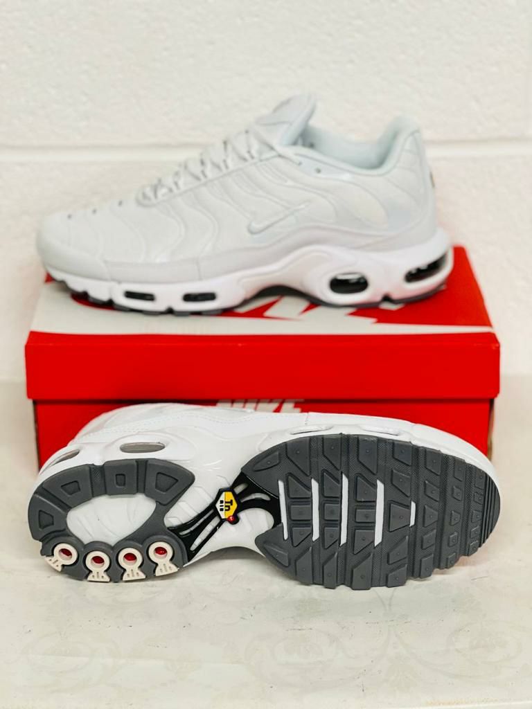 Nike Trainers AAA Quality Size 6-11 - Image 11