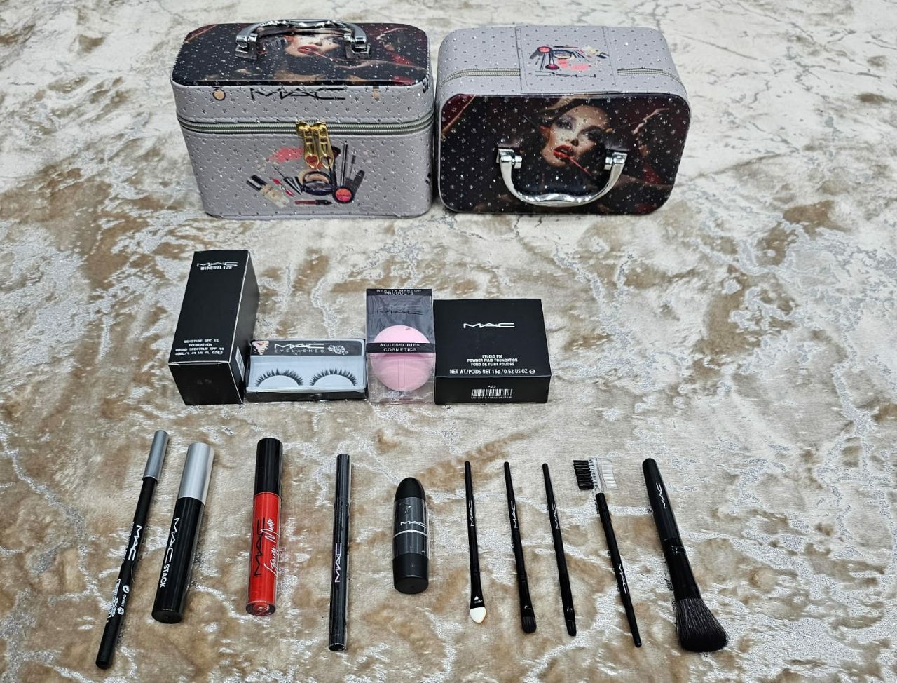 Channel And Mac Make Up Kitt - Image 2