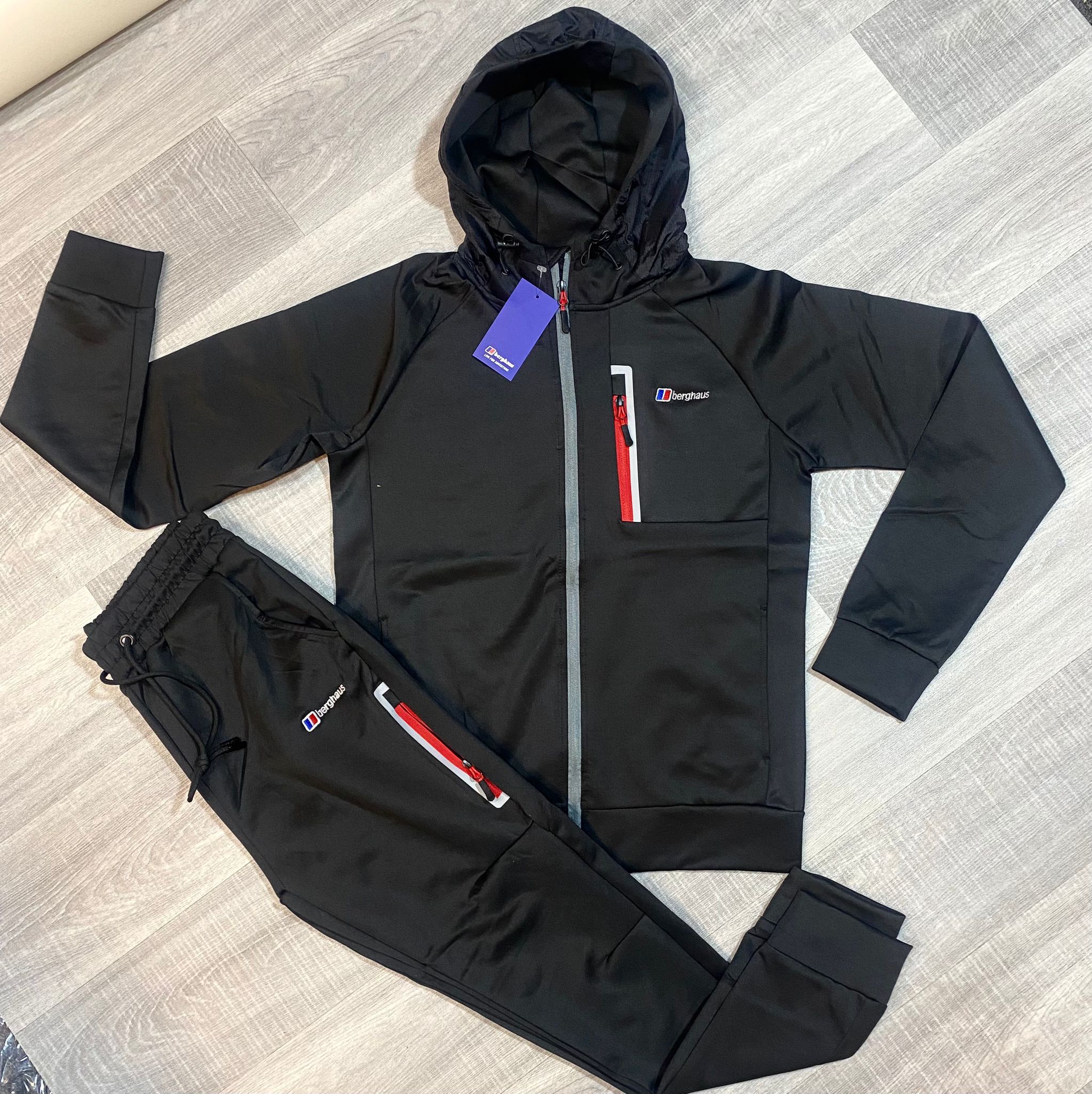 The North Face Men's Tracksuits - Image 6