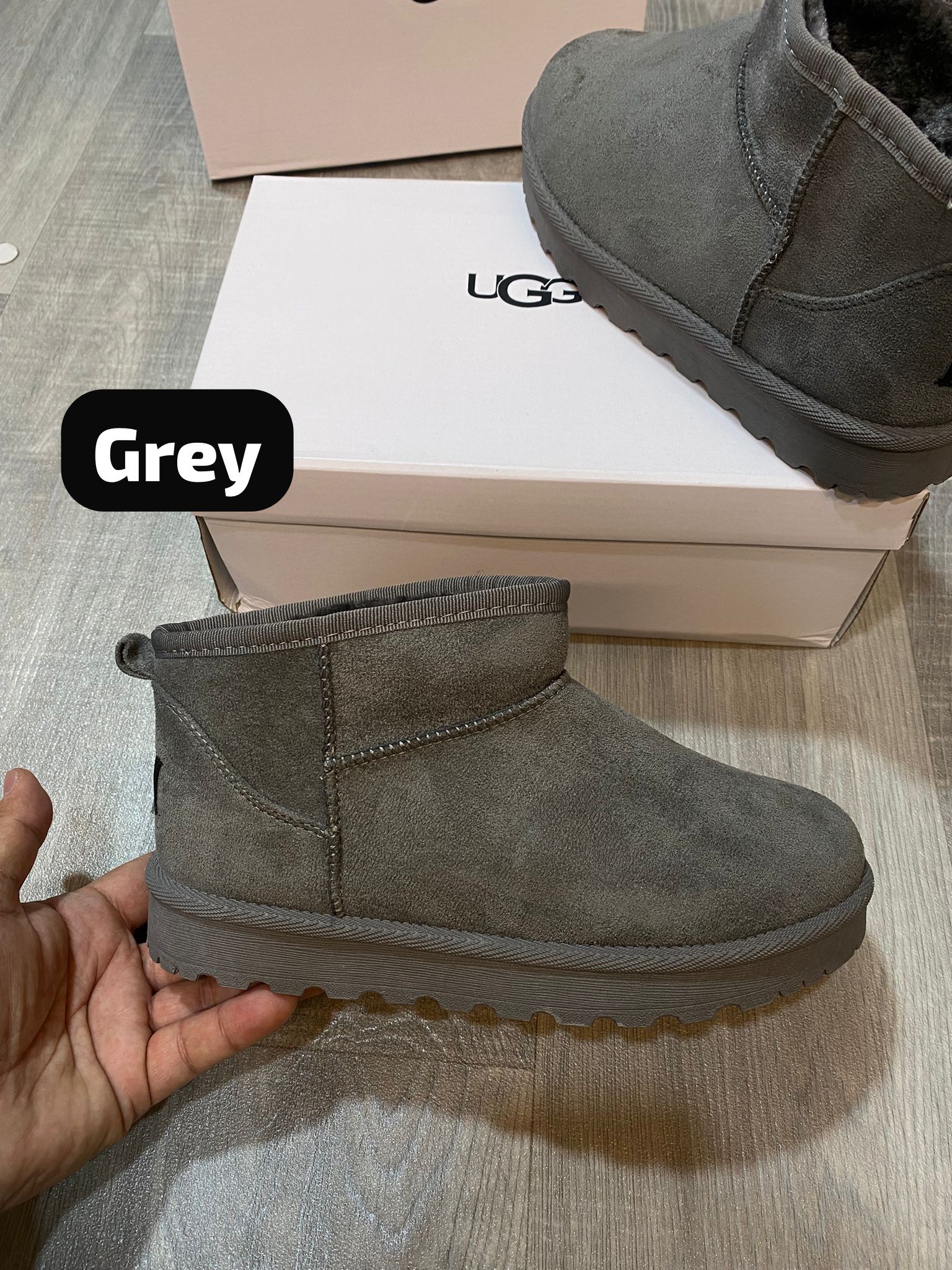 AAA Quality UGG Ladies Classic Ankle Boots - Image 3